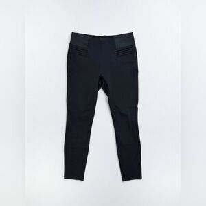 Women’s Black Pants Size M